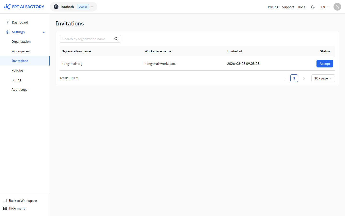 Invitations page — pending invitation with Accept button